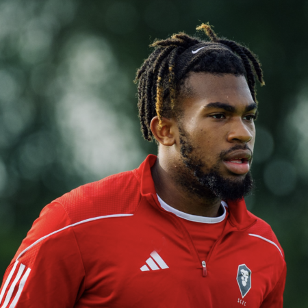 02/09 Football Predictions: Salford City vs MK Dons 